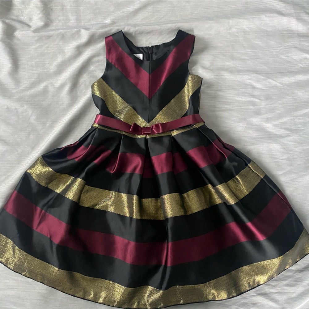 Bonnie Jean size 7 fancy dress black and gold